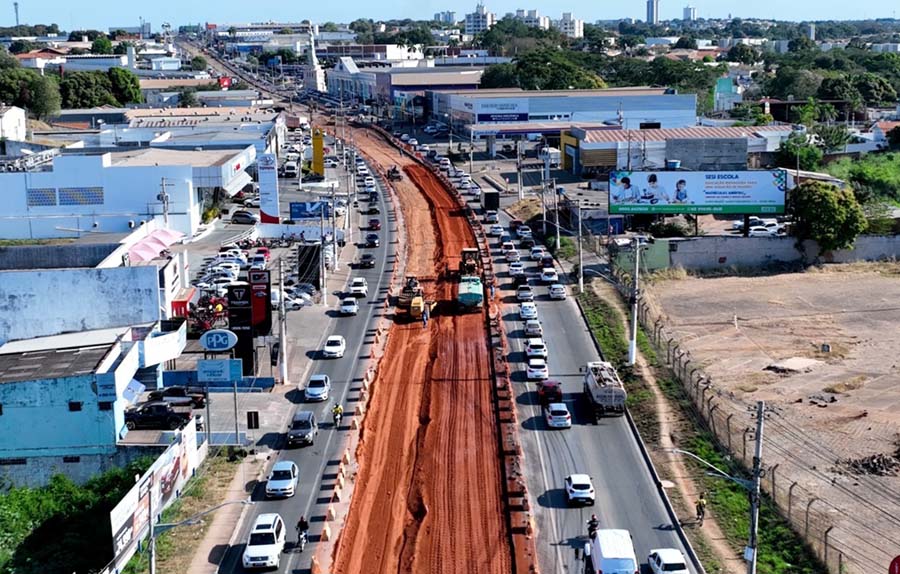 Obras do BRT chegam à passagem de nível na FEB e rotas alternativas buscam  evitar engarrafamentos - Primeira Hora